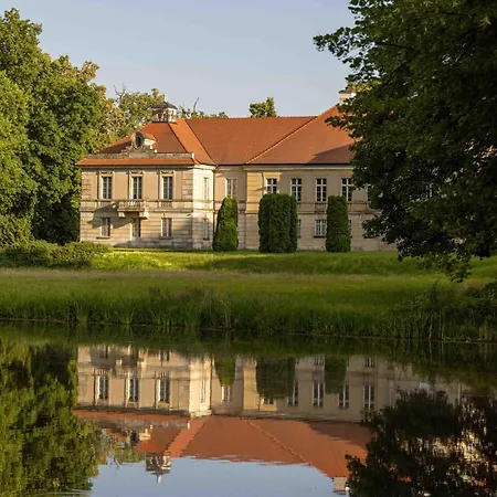 Готель Palac