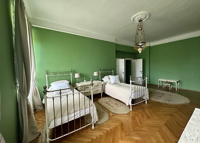 Palac 3* Czerniejewo